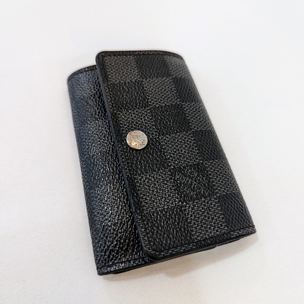 Louis Vuitton 6 Key Holder Damier Graphite